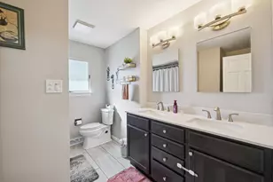 1040 Fran-lin Pkwy, Munster, IN 46321 - Photo 15