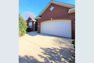 10349 Sutton Place, Munster, IN 46321 - Photo 1