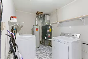 202 Northview Dr, Valparaiso, IN 46383 - Photo 15