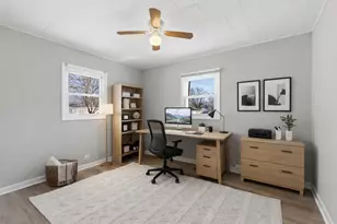 202 Northview Dr, Valparaiso, IN 46383 - Photo 13