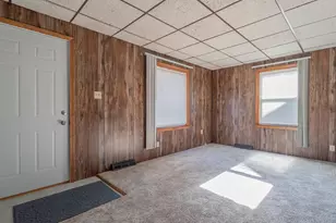 622 N Lafayette St, Griffith, IN 46319 - Photo 3