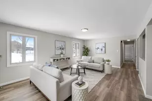 943 Pawnee Dr, Crown Point, IN 46307 - Photo 5