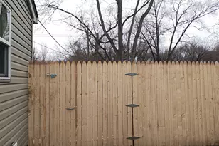 550 S Wayne St, Gary, IN 46403 - Photo 15