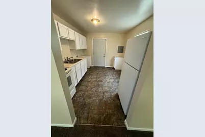 550 S Wayne Street, Gary, IN 46403 - Photo 3