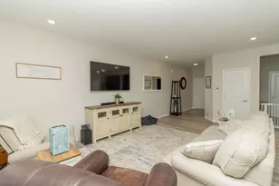 8366 Kannon Dr, Lowell, IN 46356 - Photo 3