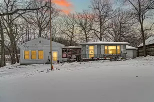 8901 State Line Rd, Dyer, IN 46311 - Photo 1