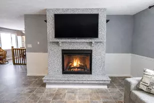 955 W 200 N, La Porte, IN 46350 - Photo 5