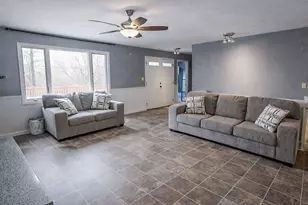 955 W 200 N, La Porte, IN 46350 - Photo 3