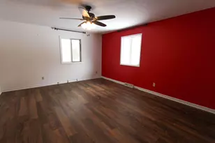 955 W 200 N, La Porte, IN 46350 - Photo 13