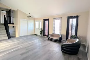 8845 Clark Pl, Crown Point, IN 46307 - Photo 5