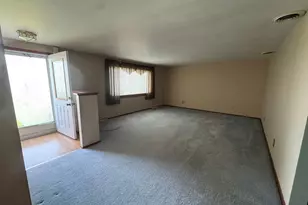 756 S 375 W, Hebron, IN 46341 - Photo 5