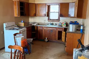 1516 Steiber St, Whiting, IN 46394 - Photo 5