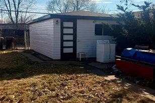 1516 Steiber St, Whiting, IN 46394 - Photo 3