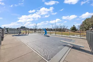 148 Timber Point Ct, Valparaiso, IN 46385 - Photo 5