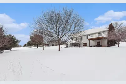 1673 N Summit Drive, La Porte, IN 46350 - Photo 23