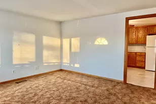 719 N Indiana St, Griffith, IN 46319 - Photo 13