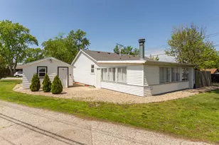 406 Bolka Ave, Michigan City, IN 46360 - Photo 3