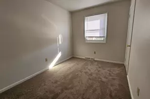 706-708 Carla Dr, Chesterton, IN 46304 - Photo 7