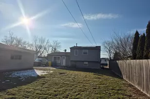 1115 N Oakwood St, Griffith, IN 46319 - Photo 25