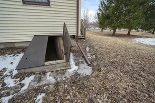 345 Castle St, Lowell, IN 46356 - Photo 7