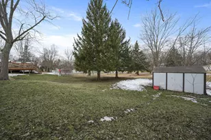 345 Castle St, Lowell, IN 46356 - Photo 9