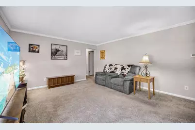 612 Almond Street NW, Demotte, IN 46310 - Photo 5