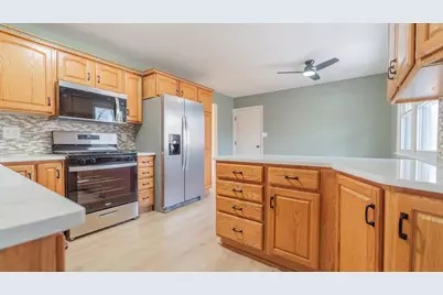 1633 Kuhn Drive, Schererville, IN 46375 - Photo 25