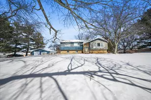 805 W Wilson St, Hebron, IN 46341 - Photo 27