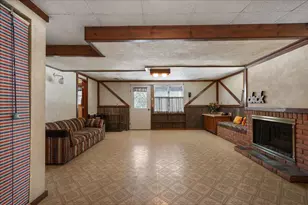 805 W Wilson St, Hebron, IN 46341 - Photo 21