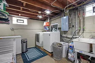 9347 O Day Dr, Highland, IN 46322 - Photo 17