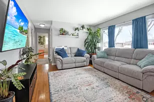 9347 O Day Dr, Highland, IN 46322 - Photo 5