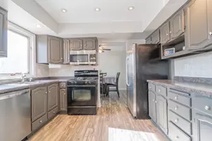 231 Minter Dr, Griffith, IN 46319 - Photo 5