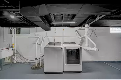 1119 W 38th Place, Hobart, IN 46342 - Photo 17