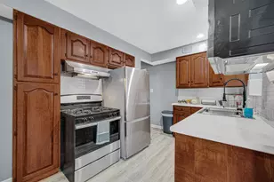 1119 W 38th Pl, Hobart, IN 46342 - Photo 5