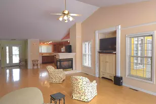 139 Shorewood Dr, Michigan City, IN 46360 - Photo 7