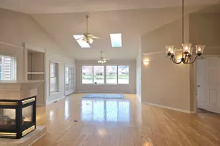 139 Shorewood Dr, Michigan City, IN 46360 - Photo 3