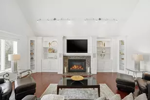 1555 Chalone Ct, Crown Point, IN 46307 - Photo 9