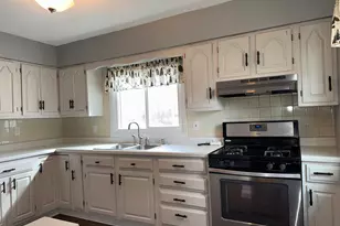 10920 Thielen St, Saint John, IN 46375 - Photo 11