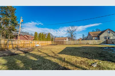 2627 Clough Avenue, Highland, IN 46322 - Photo 17