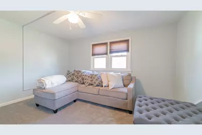 2627 Clough Avenue, Highland, IN 46322 - Photo 13