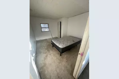 404 Park Avenue, Wheeler, IN 46393 - Photo 15