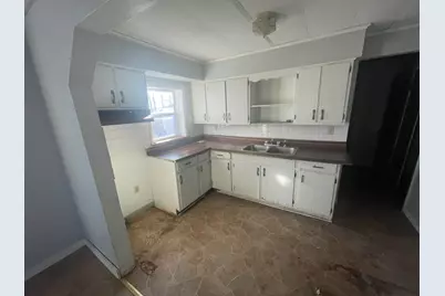 404 Park Avenue, Wheeler, IN 46393 - Photo 9