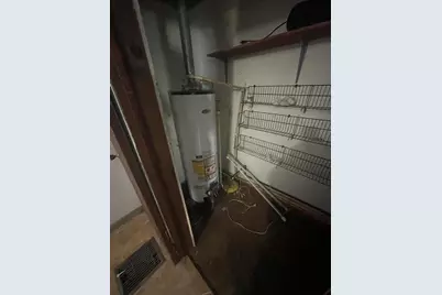 404 Park Avenue, Wheeler, IN 46393 - Photo 21