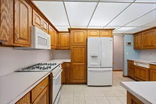 181 E 600 S, Valparaiso, IN 46383 - Photo 13