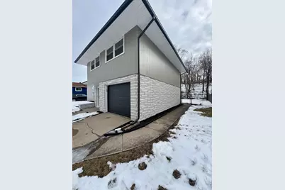 8611 Lakewood Avenue, Gary, IN 46403 - Photo 3