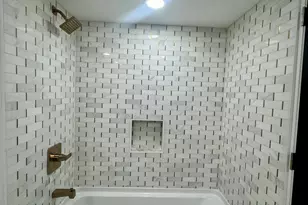 8611 Lakewood Ave, Gary, IN 46403 - Photo 21