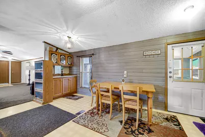 9815 W 236th Avenue, Schneider, IN 46376 - Photo 11