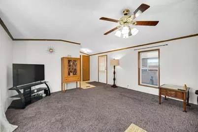 9815 W 236th Avenue, Schneider, IN 46376 - Photo 7