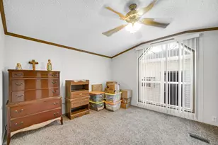 9815 W 236th Ave, Schneider, IN 46376 - Photo 15