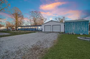 9815 W 236th Ave, Schneider, IN 46376 - Photo 25